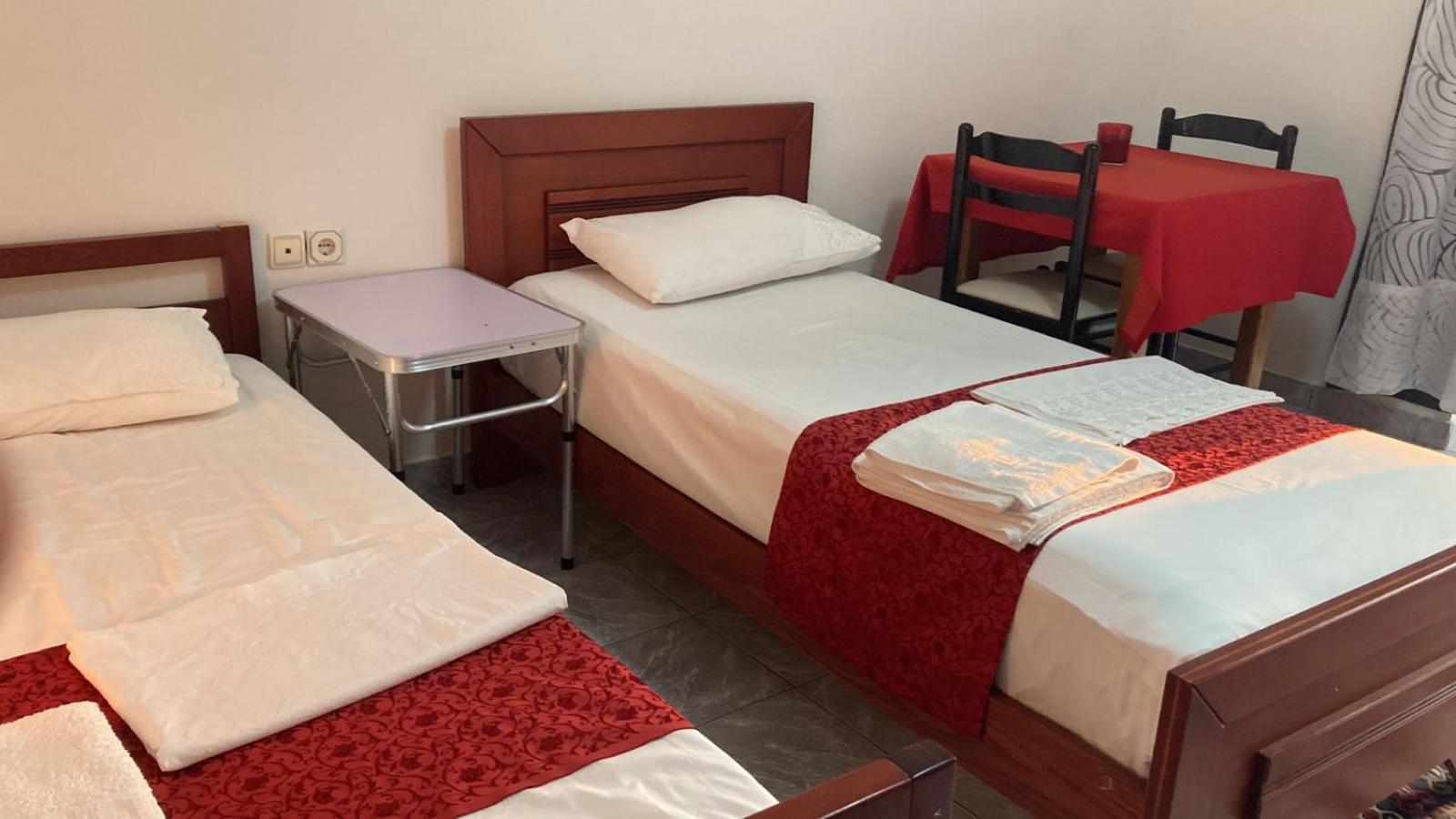 Akeron'S Rooms Саранда Екстер'єр фото